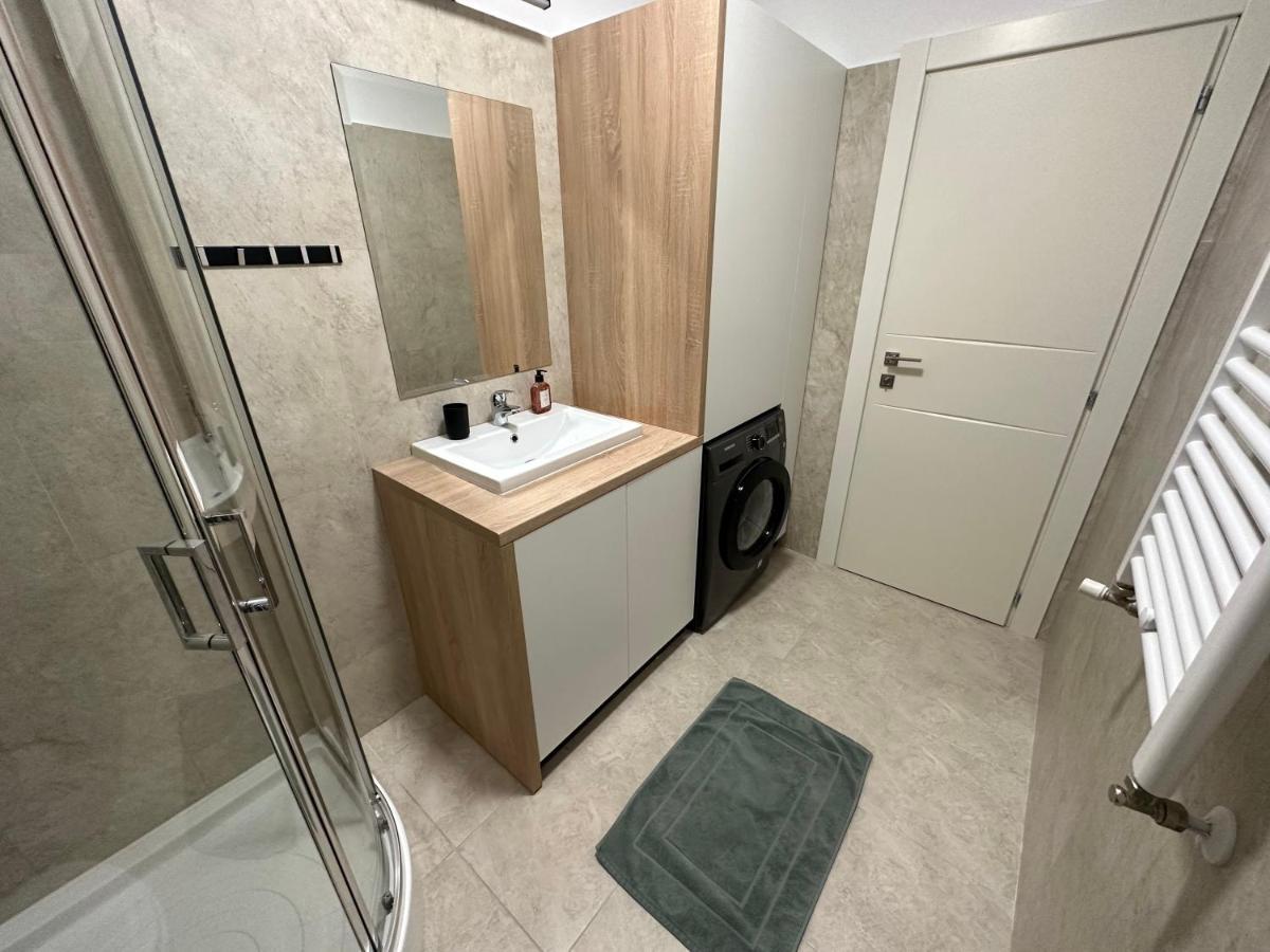 Daybreak Mood / A Fancy Place Apartment Iasi Bagian luar foto