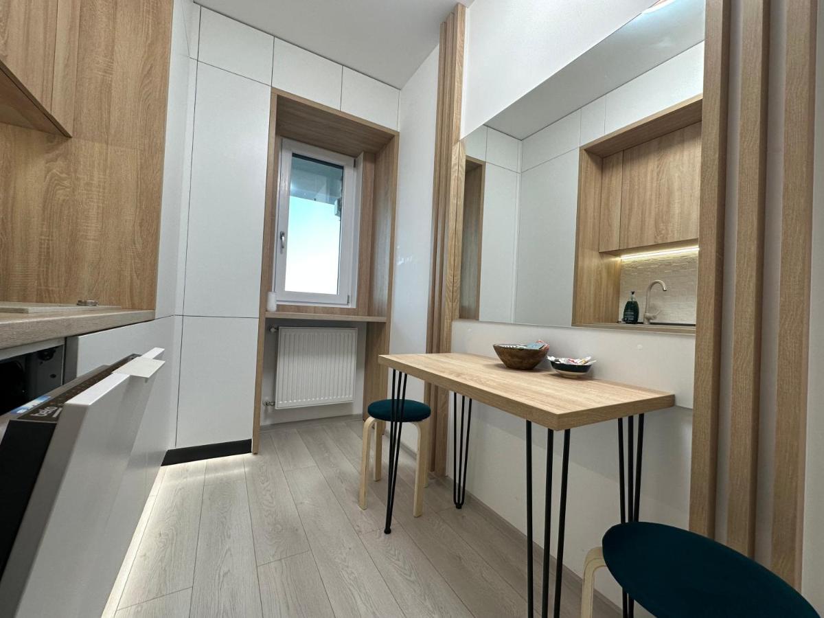 Daybreak Mood / A Fancy Place Apartment Iasi Bagian luar foto